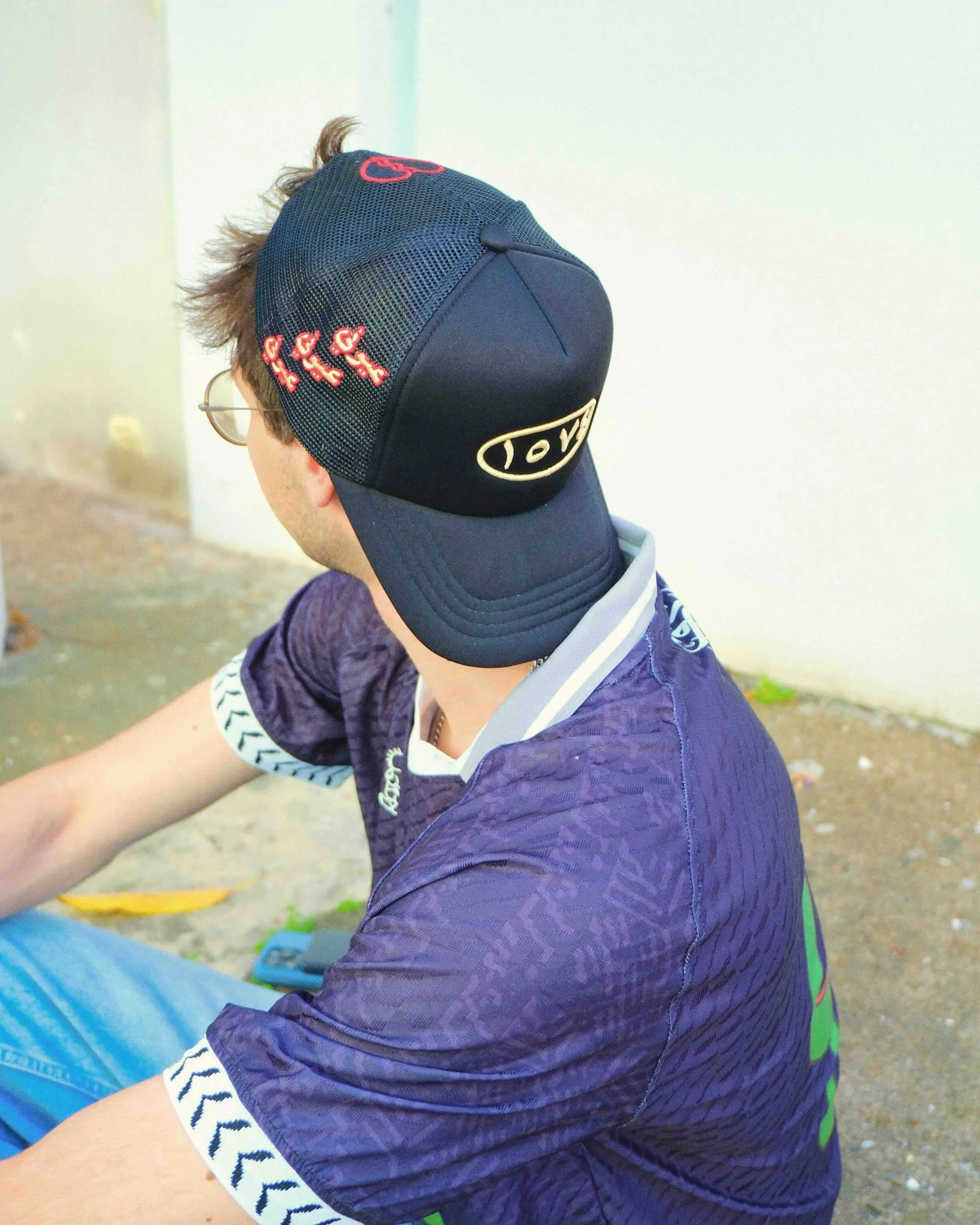 LOVE Ayouni Cap - Black/Red